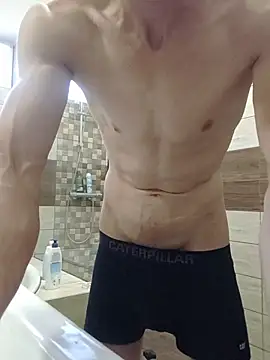 Snapshot of Nakedfanboy chatting on August 4, 3:03 pm Nakedfanboy online show from August 4, 3:03 pm