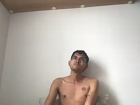 xanderlover online show from May 27, 4:04 pm