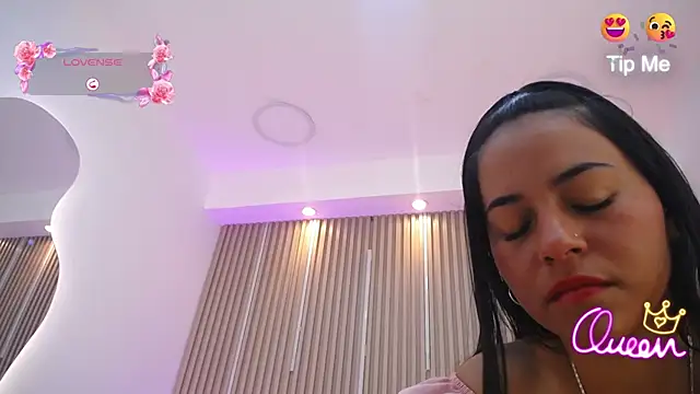 Malliah Dupont online show from May 29, 12:47 pm