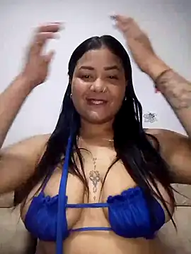 Snapshot of DEISY_8670 chatting on July 15, 10:42 am DEISY 8670 online show from July 15, 10:42 am