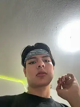 Liamdelrey online show from May 31, 11:39 am