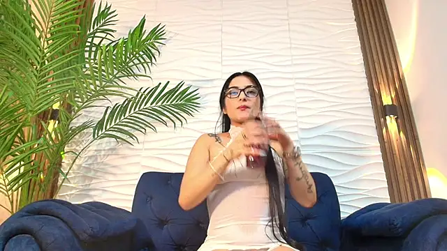 Zahara Hot  online show from May 30, 5:04 am