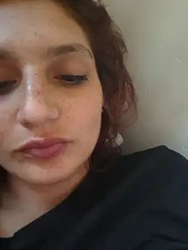 Snapshot of resstess chatting on June 14, 9:33 am resstess online show from June 14, 9:33 am