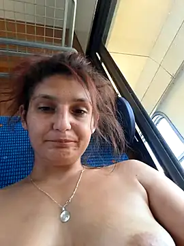 Snapshot of resstess chatting on July 20, 1:35 pm resstess online show from July 20, 1:35 pm