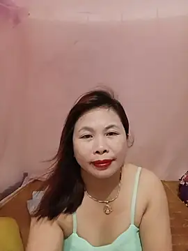 Snapshot of -Piieo11- chatting on May 31, 1:18 pm -Piieo11- online show from May 31, 1:18 pm