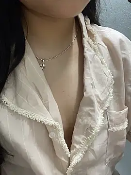 Ellie18 online show from May 30, 2:25 pm