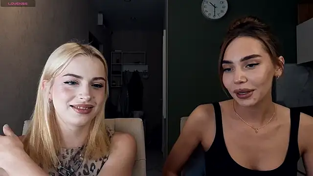 fruktozzkaa online show from June 14, 6:32 pm