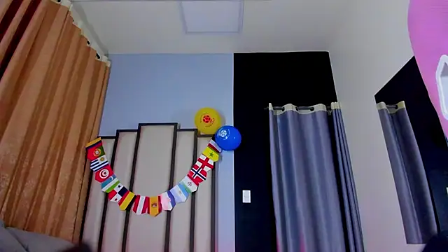 Ellis-Rossi online show from July 7, 7:29 pm