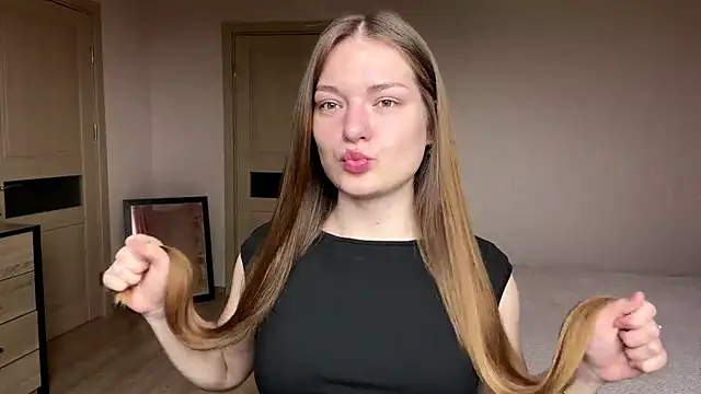 lizzzanatooo online show from May 30, 5:26 am