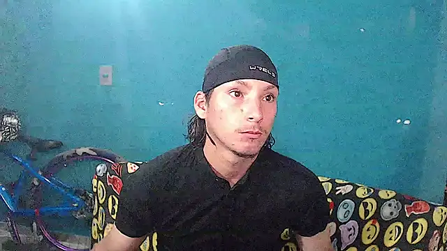 Snapshot of MrKingsaintx chatting on June 16, 1:30 am MrKingsaintx online show from June 16, 1:30 am