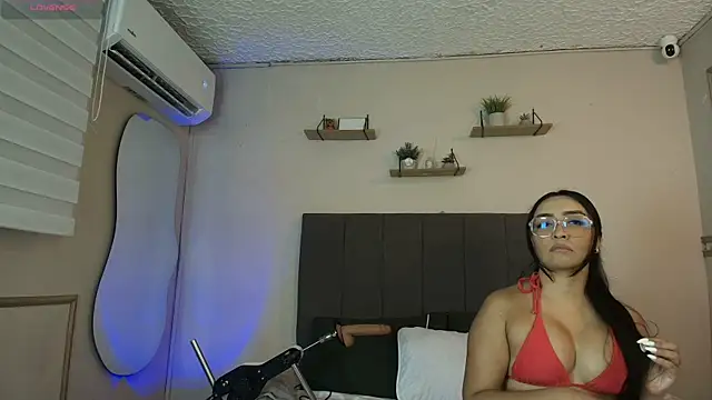 Moly Juicy online show from July 10, 7:38 pm