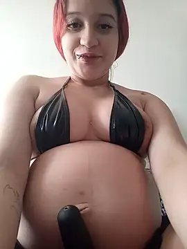 Snapshot of red_deemon18 chatting on June 20, 10:23 pm red deemon18 online show from June 20, 10:23 pm
