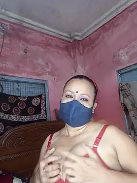 MoonLusty online show from June 7, 4:05 am