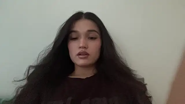 LisetteParajon online show from June 5, 6:52 am