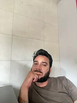VBRAWN01 online show from July 26, 11:17 am