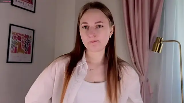 LeishaChamblee online show from July 1, 1:07 am
