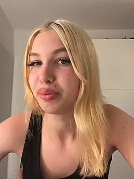 MilaaXOO online show from July 1, 8:08 pm