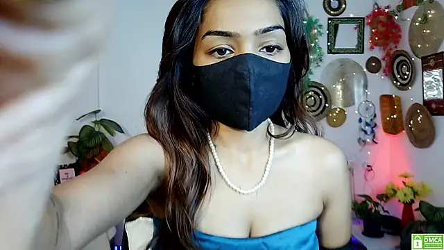 Yalinahotty online show from July 6, 2:41 am