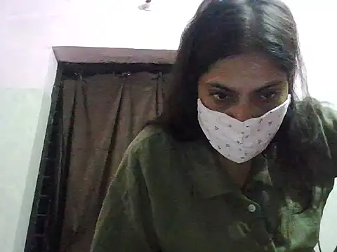 hostess nishu online show from June 15, 4:31 pm