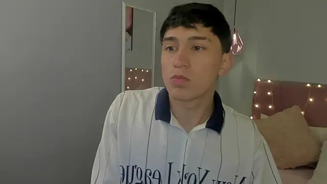 ryan valentino online show from July 10, 1:25 pm