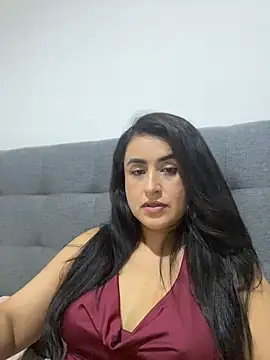 MADAMELUNAXXX online show from June 13, 1:36 am