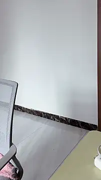 Snapshot of smalldaiwang chatting on June 9, 5:52 am smalldaiwang online show from June 9, 5:52 am