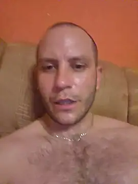 Snapshot of Salvatore96187 chatting on August 5, 10:33 pm Salvatore96187 online show from August 5, 10:33 pm