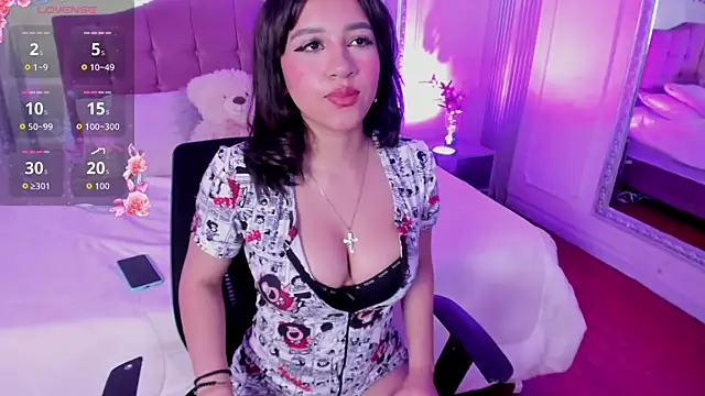 ScarlethNoir online show from June 16, 2:47 am