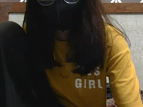 Snapshot of Sanskari-sexy chatting on July 28, 5:34 pm Sanskari-sexy online show from July 28, 5:34 pm
