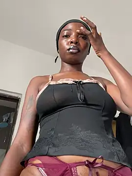 Honeybeespecial online show from July 14, 9:25 am