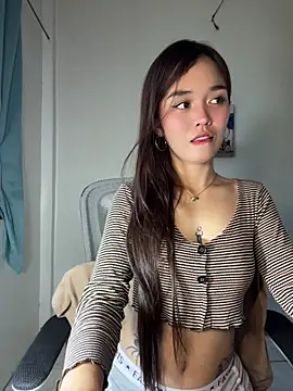 Snapshot of kendra_zz chatting on July 14, 5:23 am kendra zz online show from July 14, 5:23 am