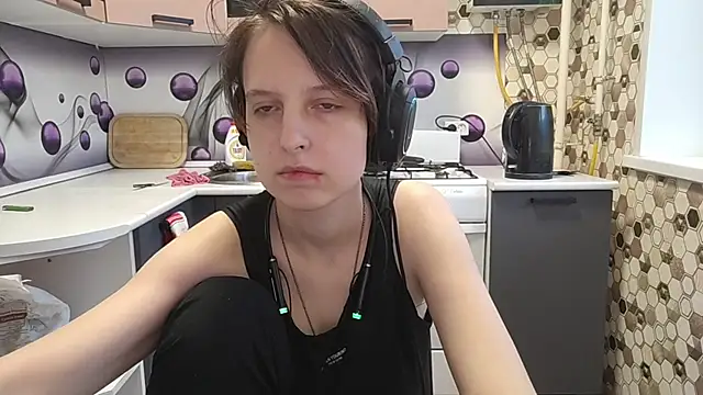 Snapshot of Saranade chatting on July 19, 5:05 pm Saranade online show from July 19, 5:05 pm