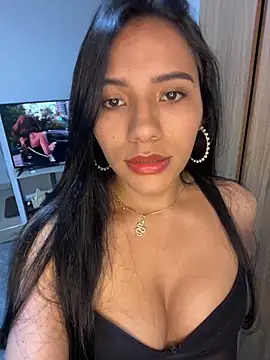 Snapshot of Caro_Mildrey chatting on June 10, 2:34 am Caro Mildrey online show from June 10, 2:34 am