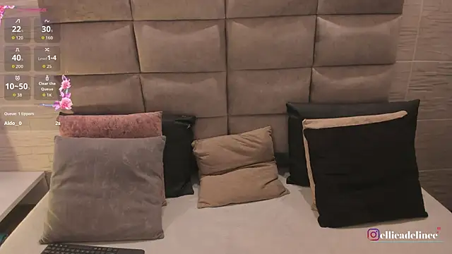 EllieAdeline online show from July 3, 4:08 am
