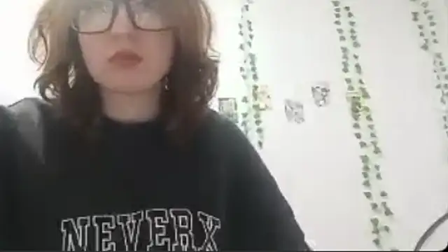 OliviaMoment online show from July 15, 9:14 am