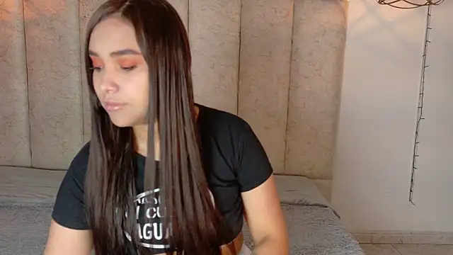 Snapshot of isabellelane_cs chatting on July 6, 12:35 pm isabellelane cs online show from July 6, 12:35 pm
