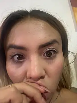 IvannaNou online show from May 29, 12:41 am