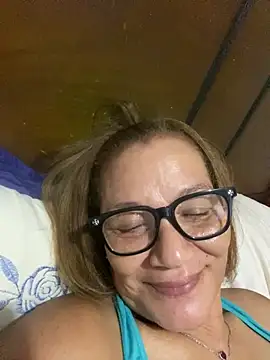 rosanna78322 online show from June 17, 8:43 pm