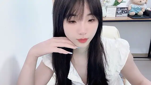 Louise-3 online show from July 1, 10:09 pm