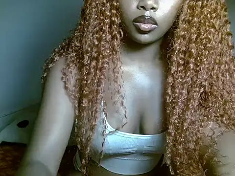 Snapshot of Sexy_blissy chatting on July 2, 11:05 am Sexy blissy online show from July 2, 11:05 am