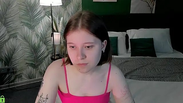 Snapshot of Kylie-Voss chatting on June 10, 2:56 am Kylie-Voss online show from June 10, 2:56 am