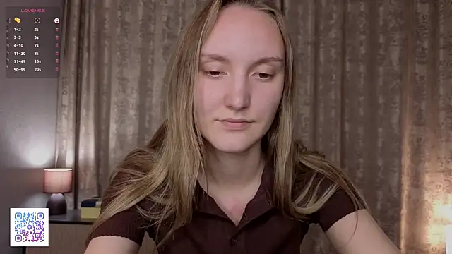 Snapshot of JenevaLitalien chatting on June 27, 6:13 pm JenevaLitalien online show from June 27, 6:13 pm