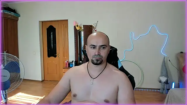 -SexyDaddy- online show from June 26, 1:37 pm