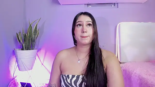 Allison Peach online show from June 19, 8:23 pm