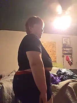 thiccgamer online show from June 16, 4:04 am