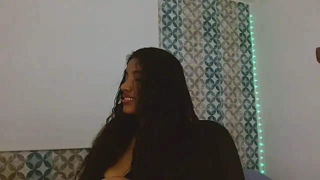 Isabellacarson online show from June 19, 5:28 pm