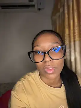 chell iivy online show from August 6, 5:20 am
