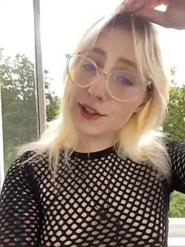 xp blondie online show from June 18, 11:58 am