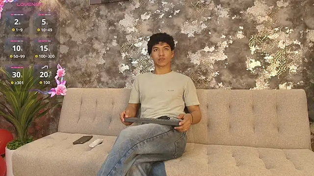 Maximiliano Young online show from June 9, 1:01 pm