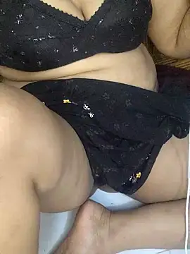 Red Wine1 online show from June 27, 7:19 pm